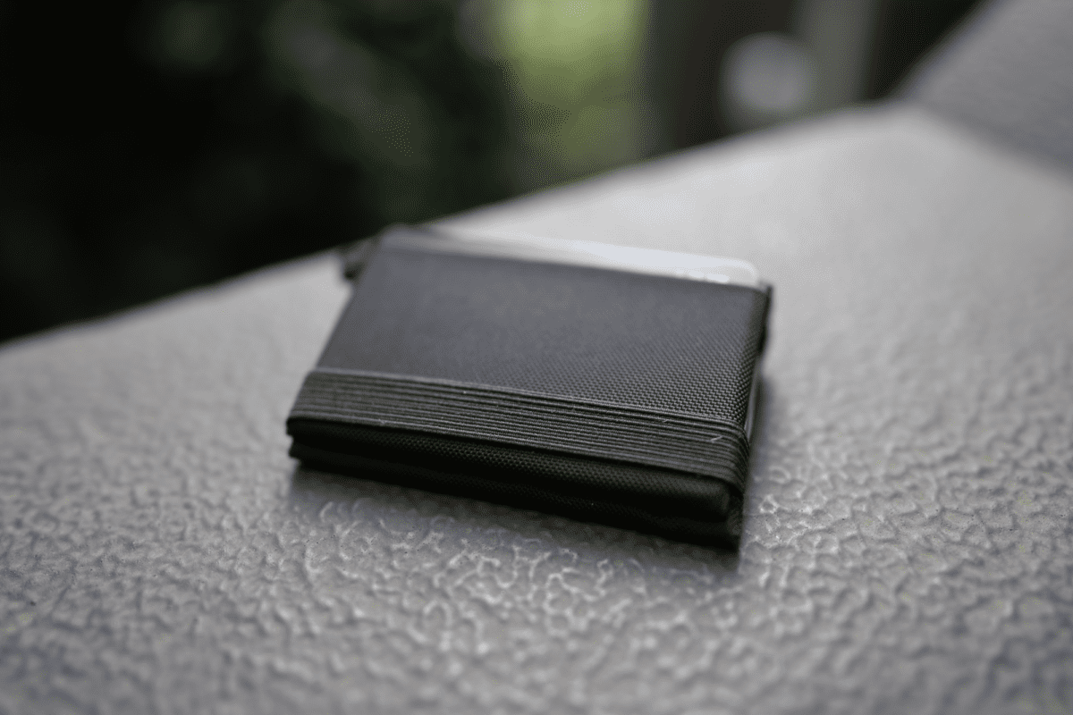 Minimalist Wallet – AXL