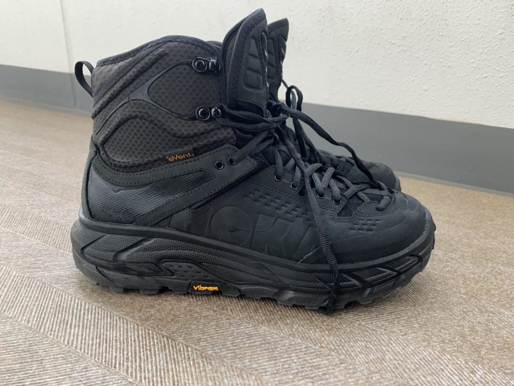 Hoka one one tor hotsell ultra hi 2 black