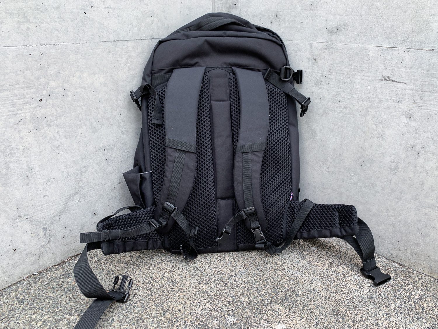 CabinZero Classic Pro 42l - Alex Kwa