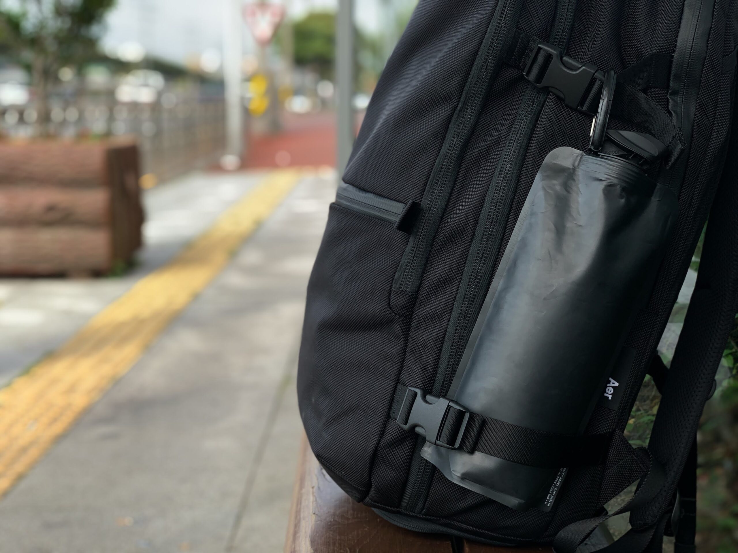 Vapur Anti-Bottle Review: This Is the Only Water Bottle I Travel With