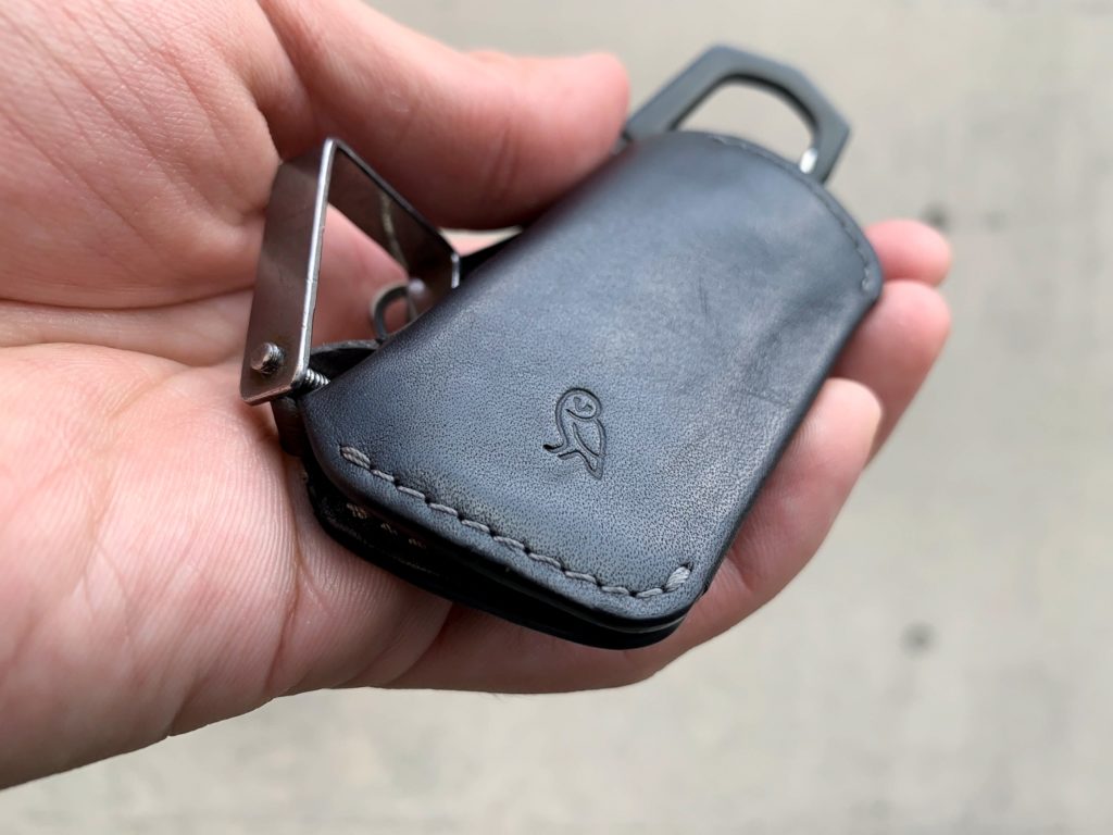 The Bellroy Key Cover comes with an external leather loop.