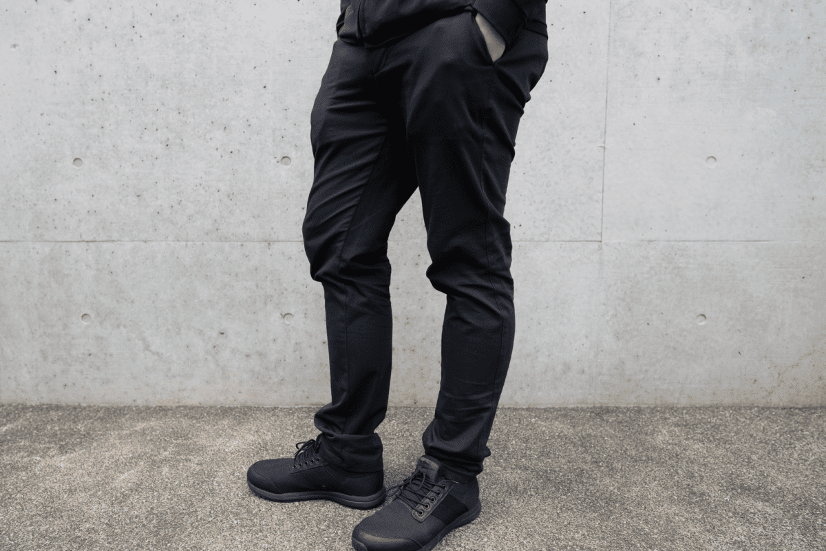 everlane performance chino