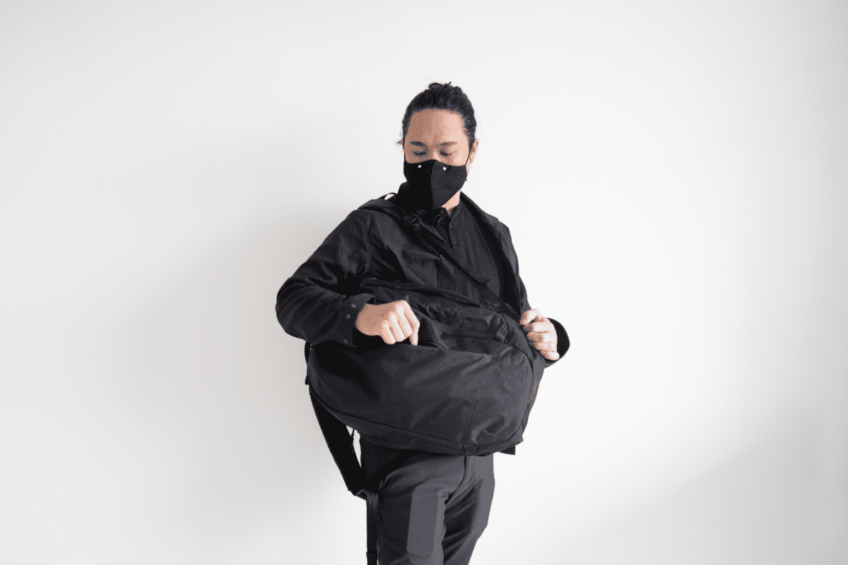 With the TOM BIHN Face Mask, Outlier Hard Shirt, Outlier Futuredarts, and Able Carry Max Backpack.