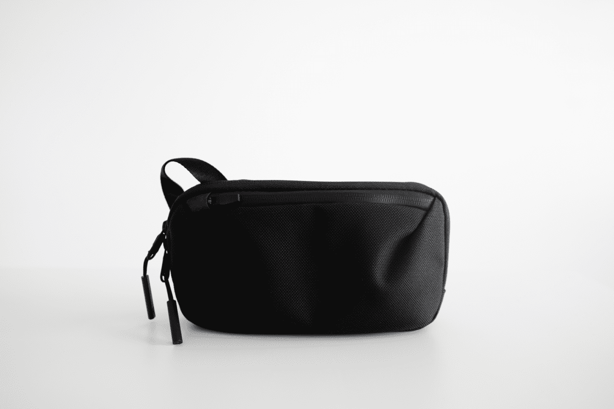 Aer best sale tech pouch