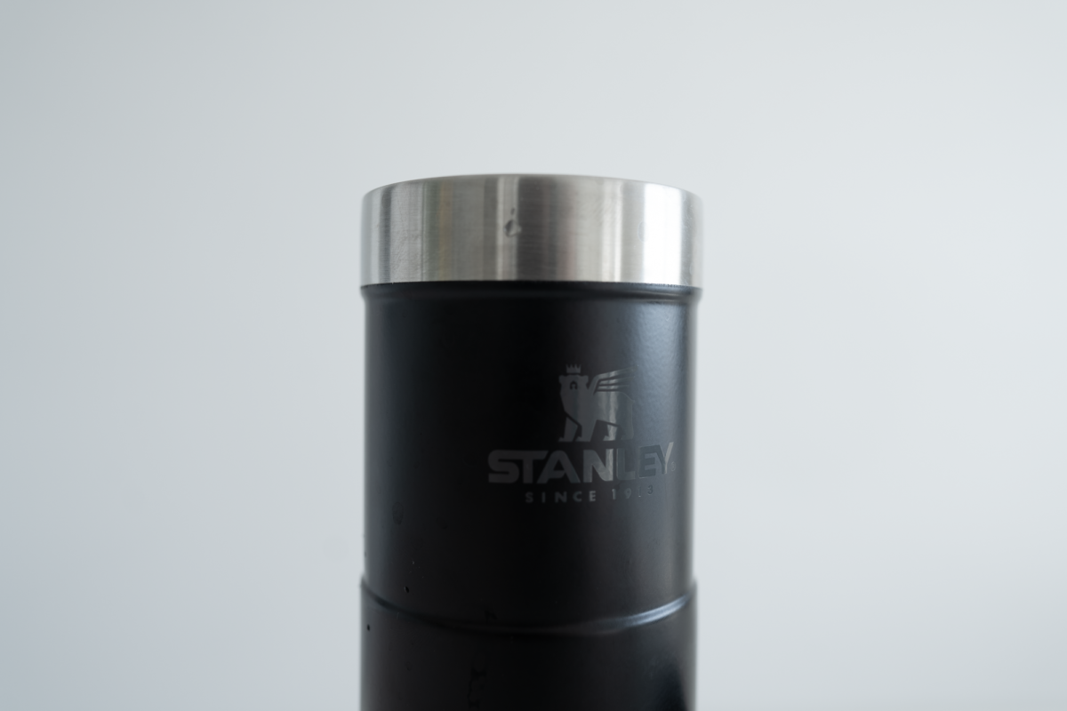 Stanley The Trigger-Action Travel Mug 470 ml, dark blue, thermos