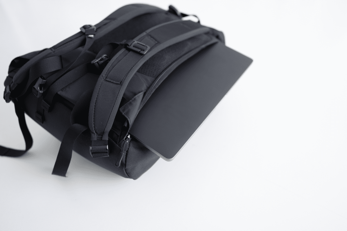 Shadow Guide Padded Hip Belt