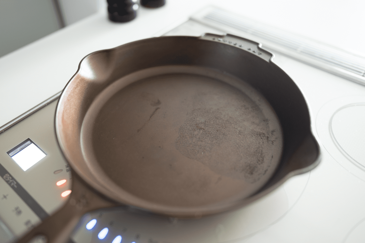 Heather 10 Polished Cast Iron Skillet – Butter Pat Industries