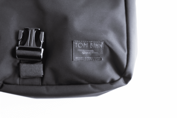 TOM BIHN Cafe Bag Review - Alex Kwa