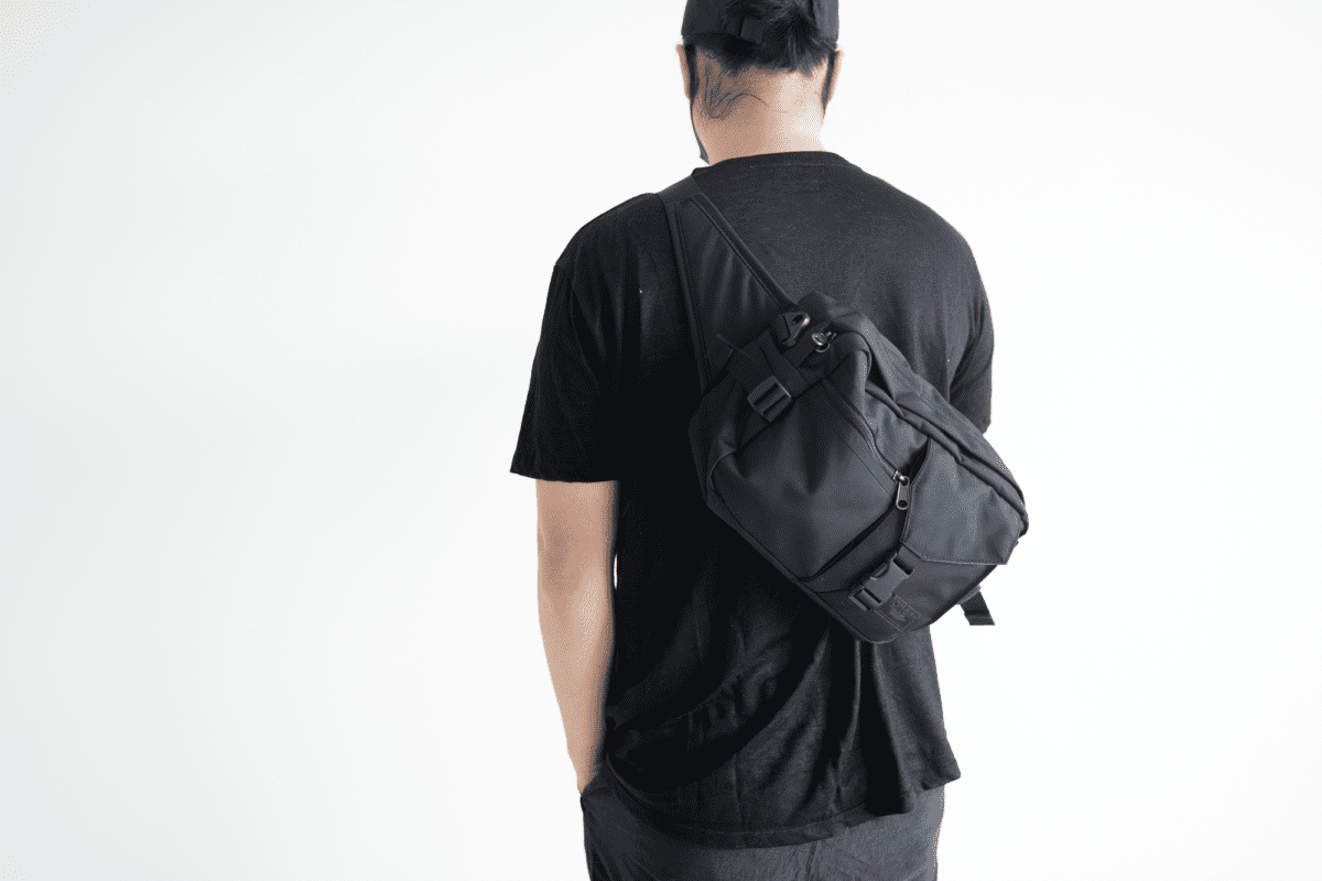 TOM BIHN Le Grand Derriere Review - Alex Kwa