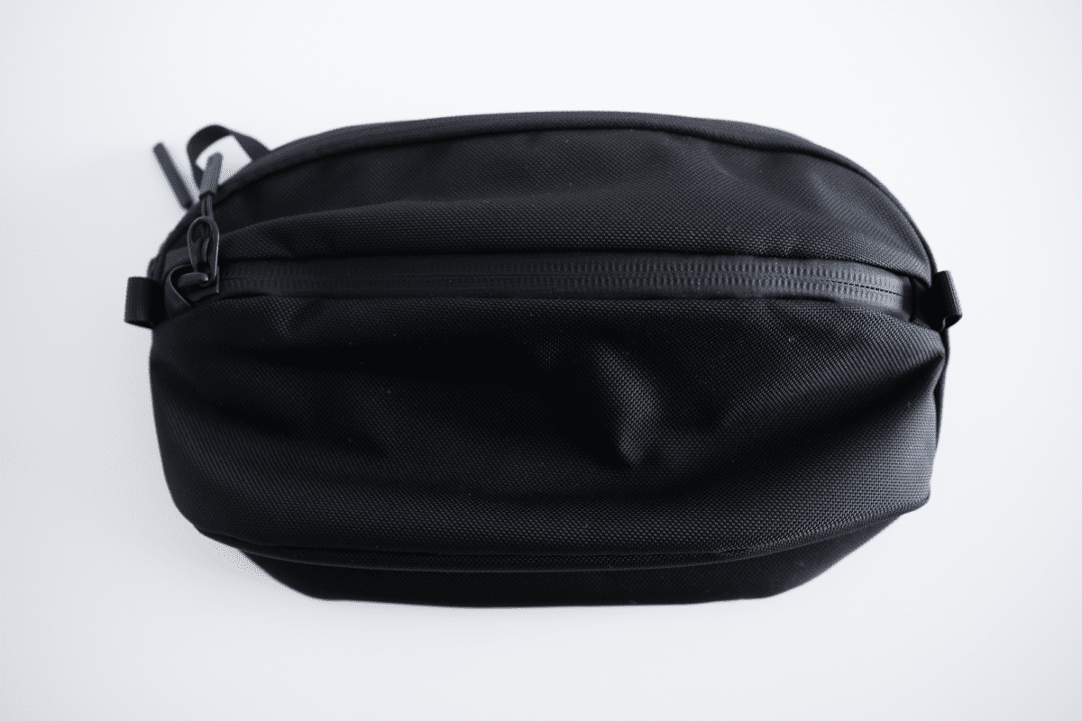 AER - Day Sling Max 3 Review / 6L Capacity To Hold All Of Your Life  Essentials. 