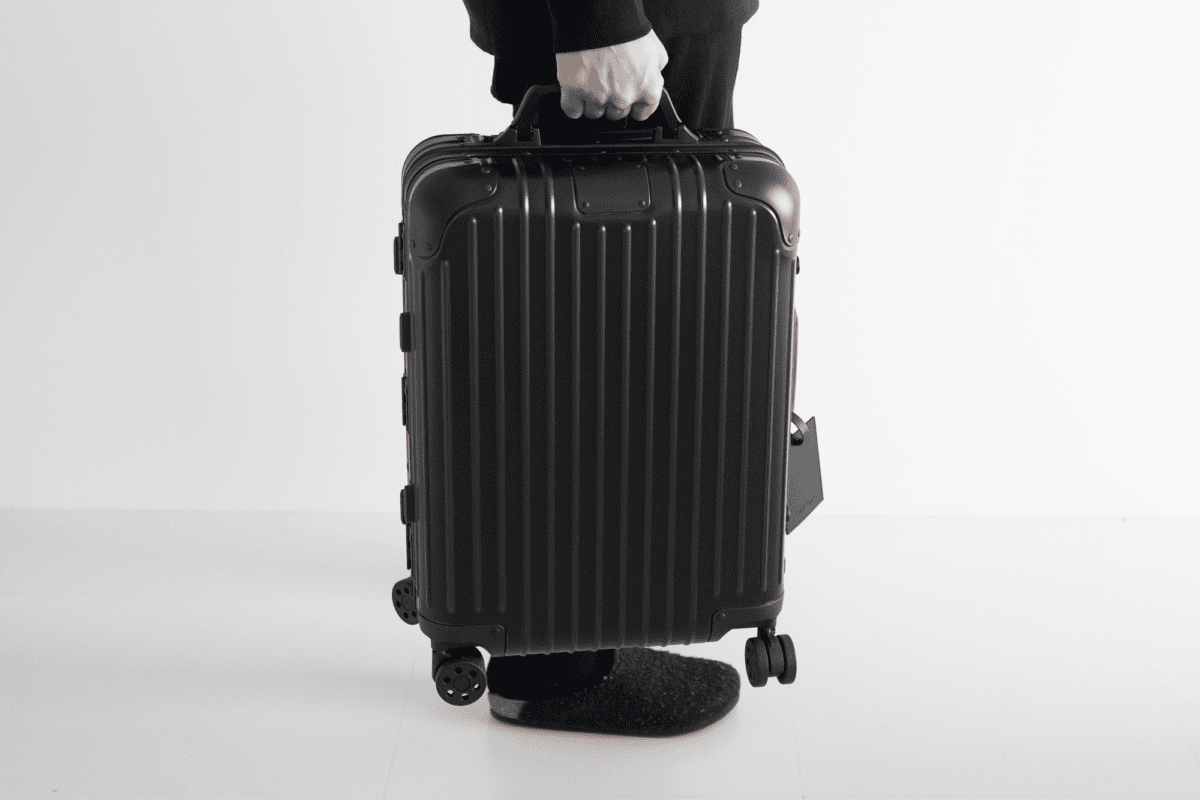 ブランド雑貨総合 RIMOWA original 35L ブラック cabin トラベルバッグ ...