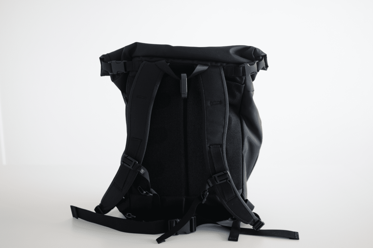 TOM BIHN Addax Review - Alex Kwa