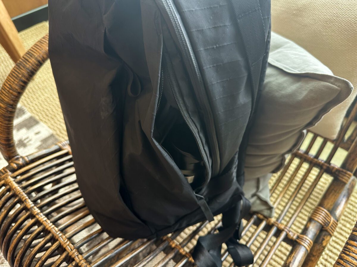 NOMAD AirTag Accessories Review - Alex Kwa